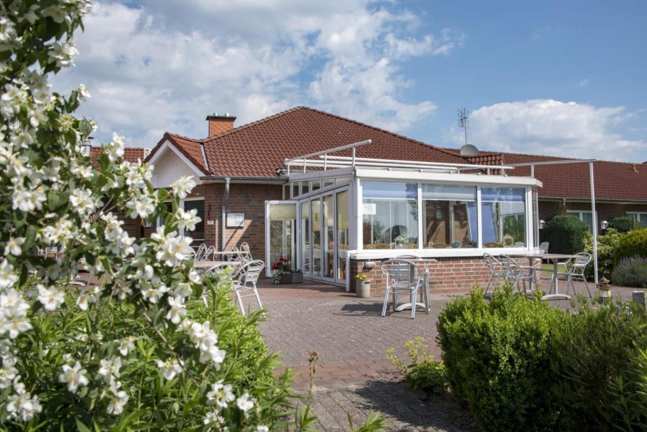 Hotel Am Deich Apen Exterior foto